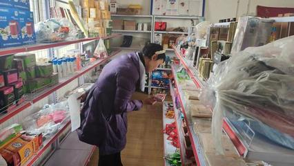 托布力其乡开展食品安全检查 守护居民健康